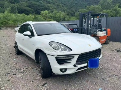 金华市事故车15年保时捷Macan事故车2.0自动档-现停放于浙江杭州市