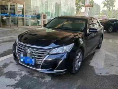 荷泽市泡水车17年丰田皇冠泡水车2.0自动档